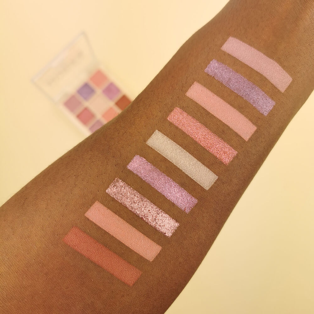 پالت سایه چشم رولوشن مدل Ultimate Nudes Light