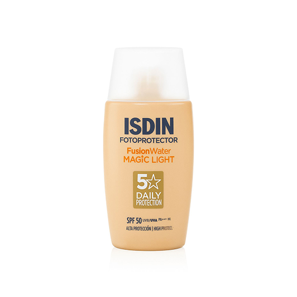 ضد آفتاب رنگی فیوژن واتر مجیک ایزدین SPF50 رنگ لایت